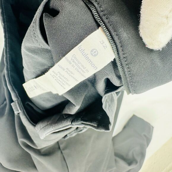 Lululemon Commission Pant Classic Fit Warpstreme Navy Men’s Sz 32 - Picture 14 of 14